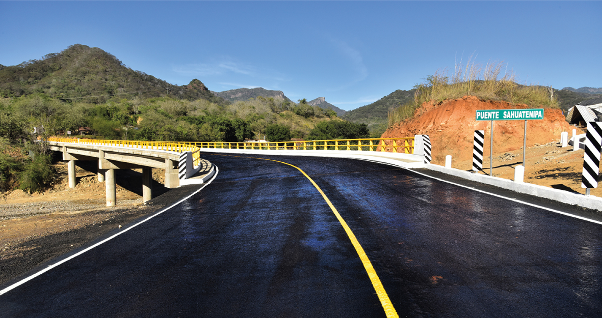 Entregan Infraestructura Carretera en Durango