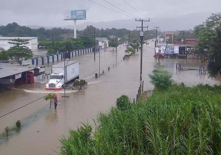 SCT preparada para atender probables daños en tramos carreteros de Tabasco y Chiapas por las intensas lluvias