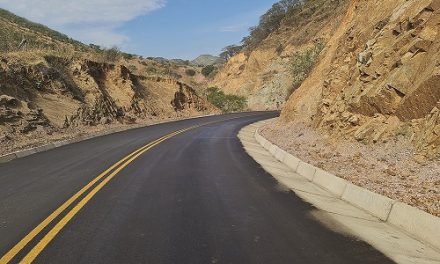 Carreteras Badiraguato-Parral y Durango-Culiacán, este año se entregan