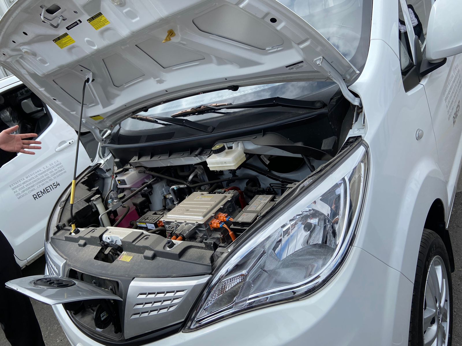 Estafeta recibe su primera flota de vehículos 100% eléctricos