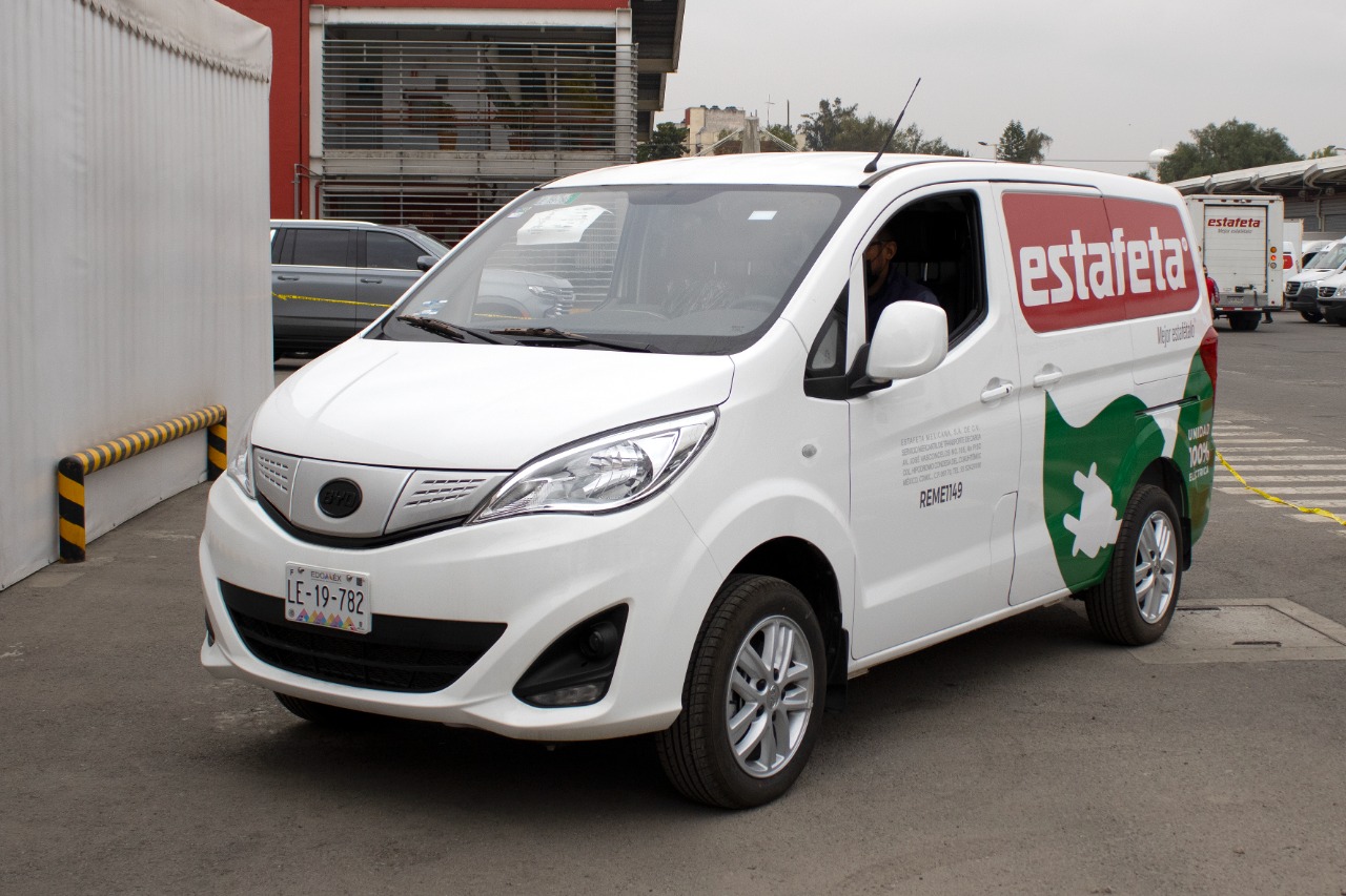 Estafeta recibe su primera flota de vehículos 100% eléctricos