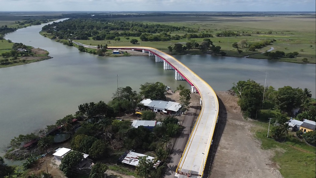 Entrega SICT puente «Quintín Arauz» en Tabasco