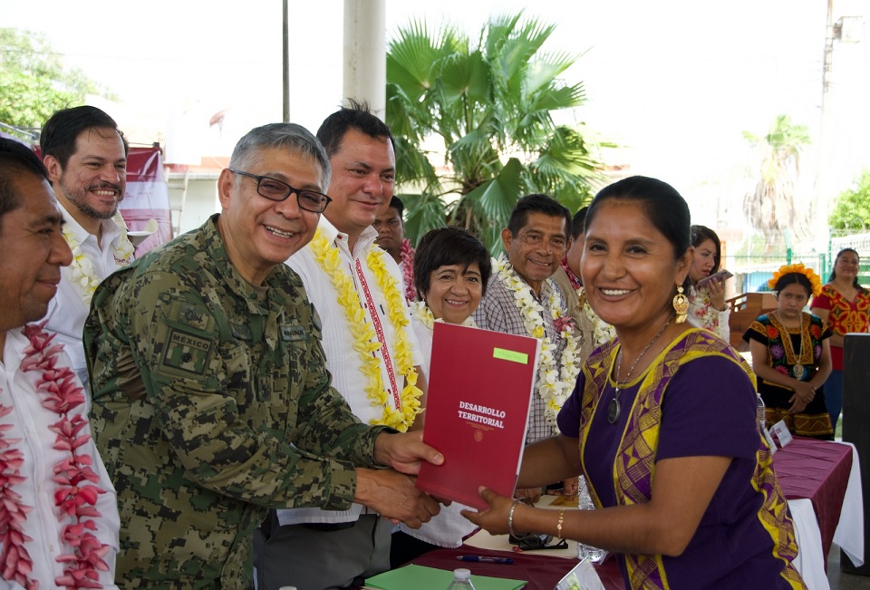 Inician obras comunitarias en municipios aledaños al Istmo de Tehuantepec