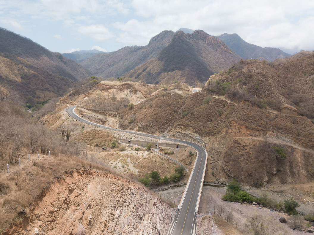 Modernización del tramo carretero Los Herrera-Tamazula en Durango