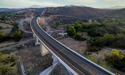 Entregan autopista Barranca Larga-Ventanilla