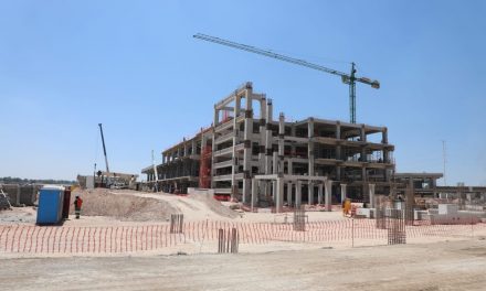 Supervisan construcción del Hospital General de Zona en Tula
