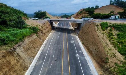 Construcción y modernización de la carretera Acayucan-La Ventosa