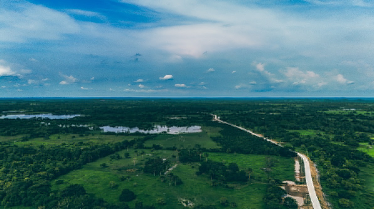 Modernización del camino Minatitlán-Hidalgotitlán en Veracruz