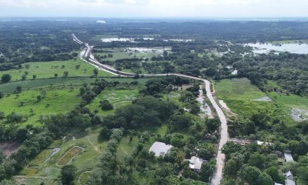 Modernización del camino Minatitlán-Hidalgotitlán en Veracruz