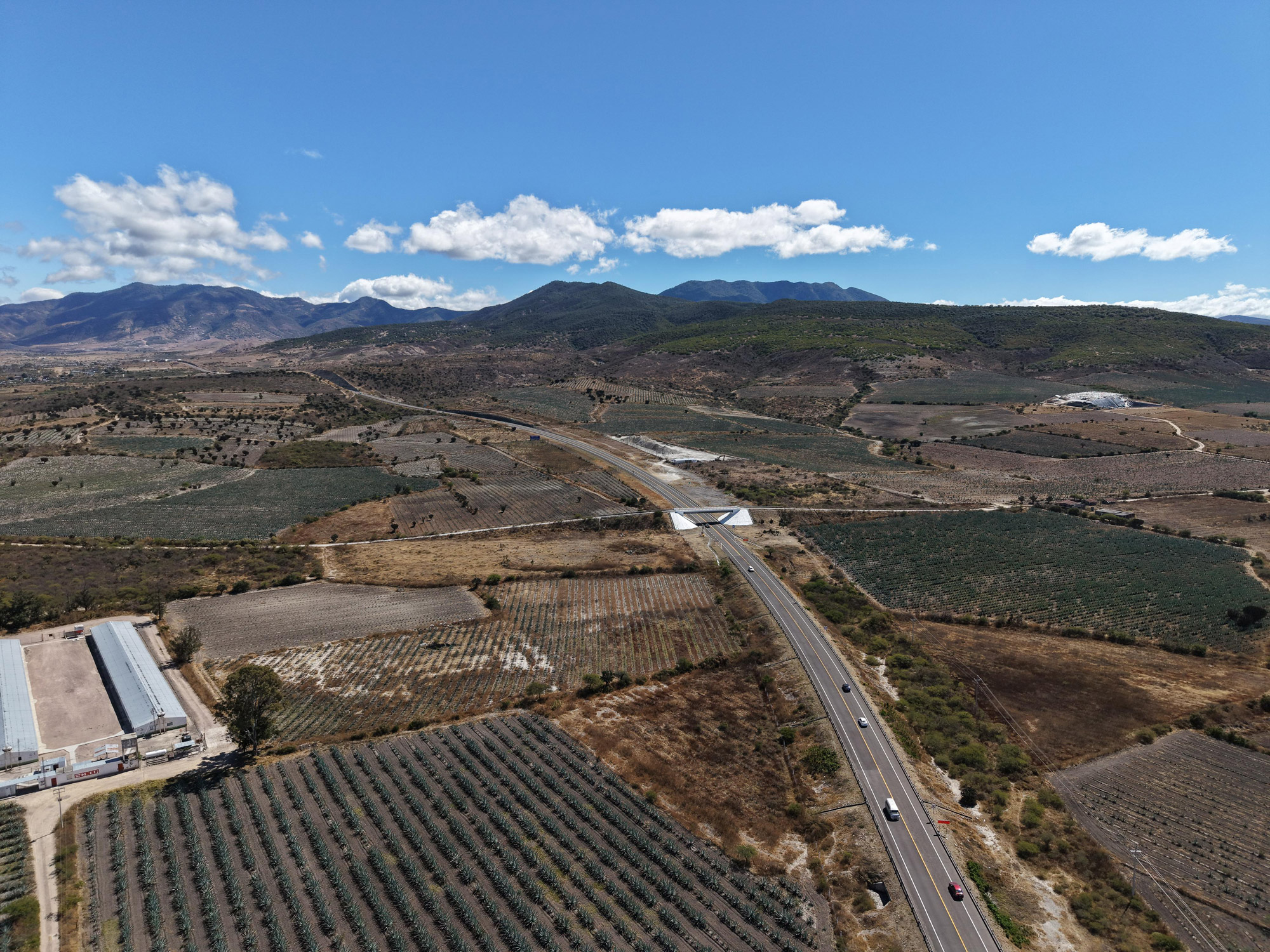 Entregan último tramo de la carretera Mitla – Tehuantepec