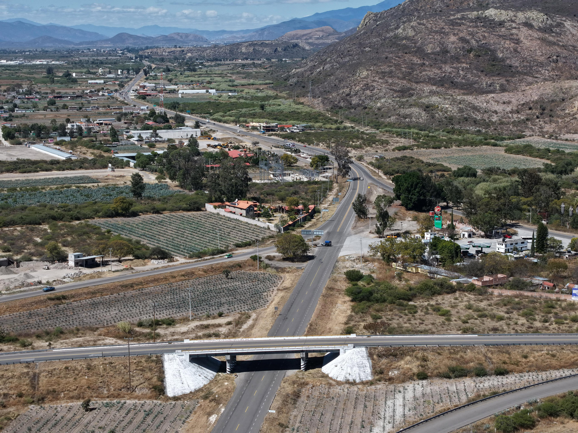 Entregan último tramo de la carretera Mitla – Tehuantepec