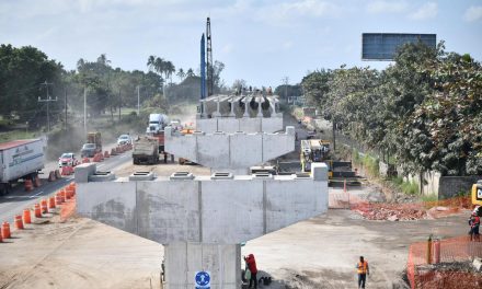 Distribuidor Vial de acceso al Puerto de Veracruz presenta un avance del 50 por ciento