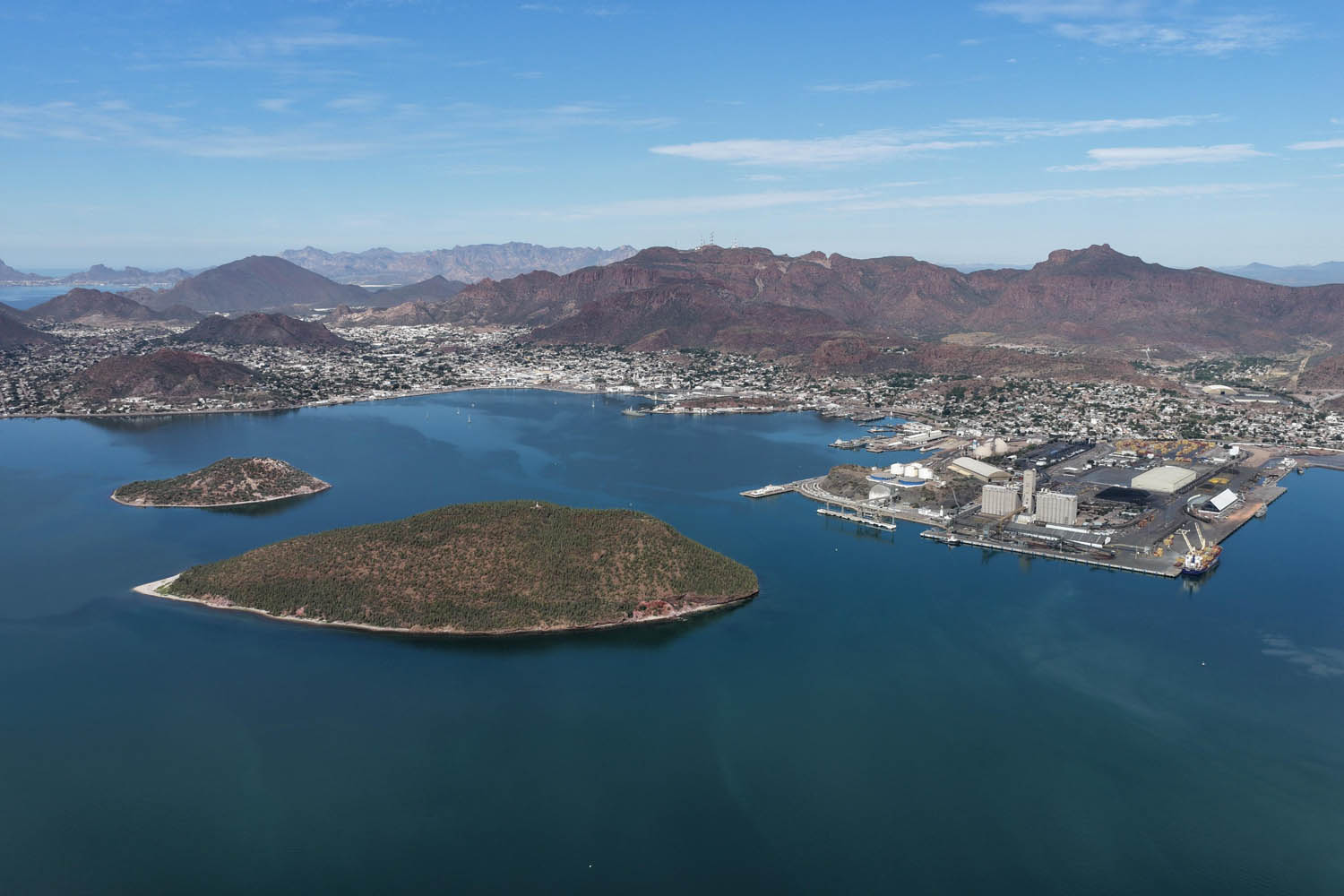 Invertirán 130 mil millones de pesos en la expansión del Puerto de Guaymas, Sonora