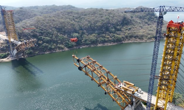 Puente Rizo de Oro en Chiapas presenta un avance del 86 por ciento